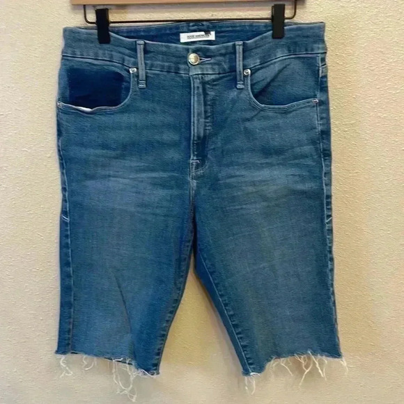 Good American Pants - GOOD AMERICAN Women’s Bermuda Denim Shorts